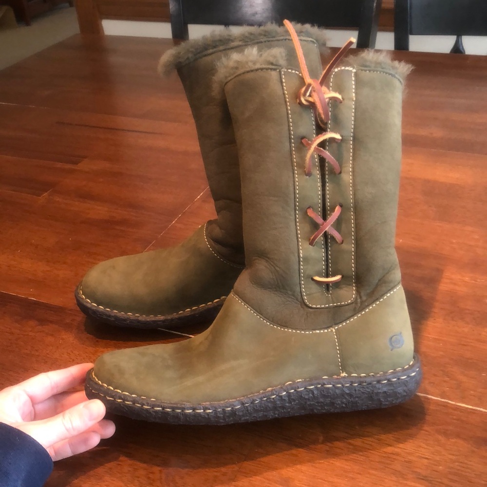 BORN lace up leather boots! Almost new!